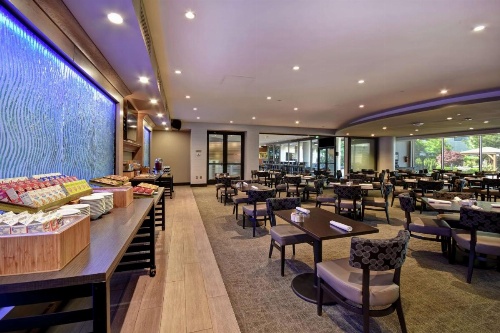 DoubleTree By Hilton Hotel Pleasanton At The Club image 18