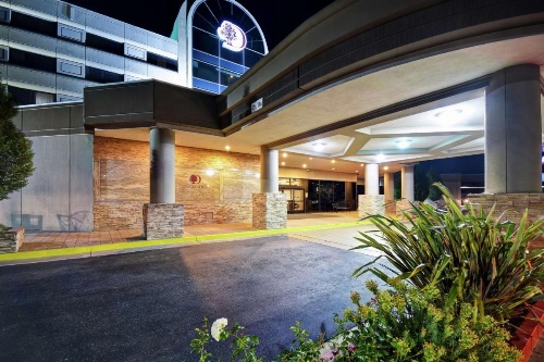DoubleTree By Hilton Hotel Pleasanton At The Club image 48