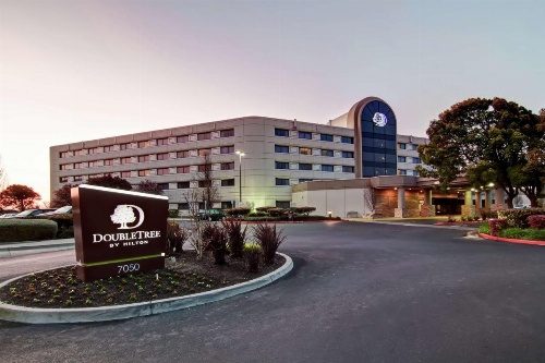 DoubleTree By Hilton Hotel Pleasanton At The Club image 49
